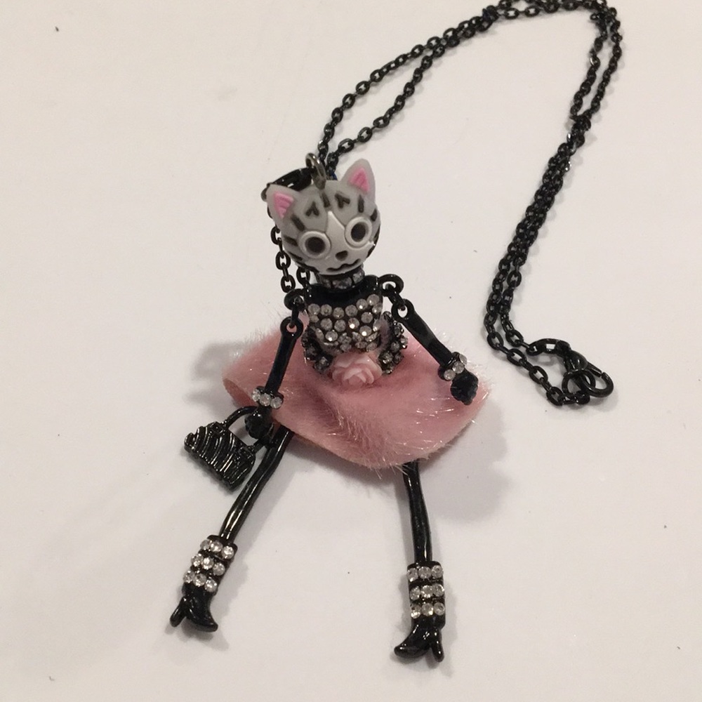 💕 Diamond large kitty necklace